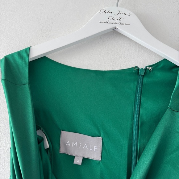 AMSALE NWT Alden One Shoulder Satin Gown in Emerald 2 - Picture 5 of 7